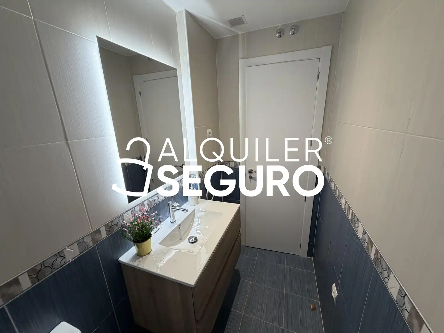 Baño de Piso de alquiler en Yuncos con Calefacción