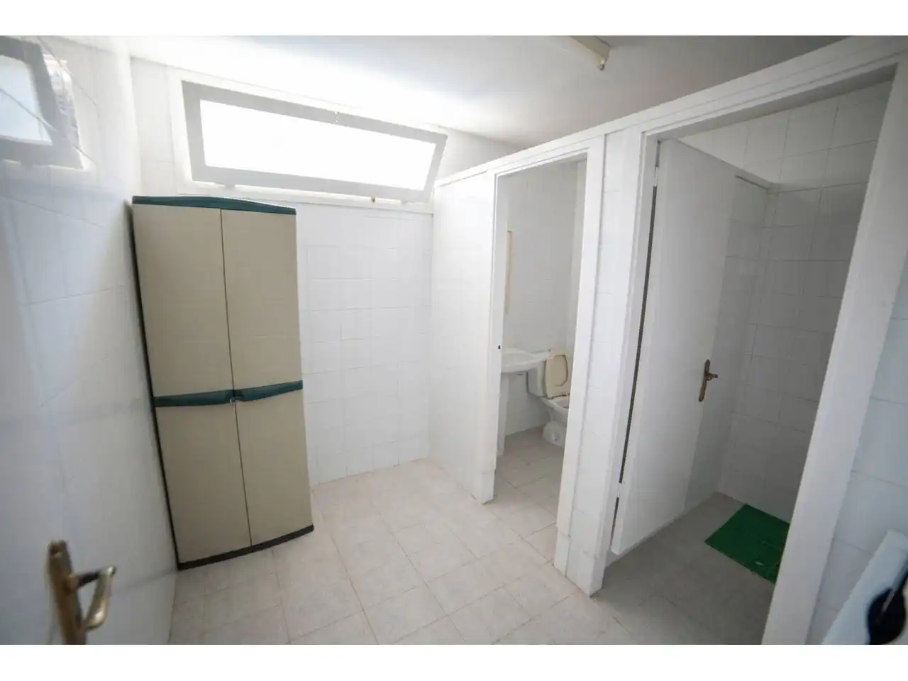 Baño de Piso en venta en Castellar del Vallès con Aire acondicionado, Calefacción y Terraza