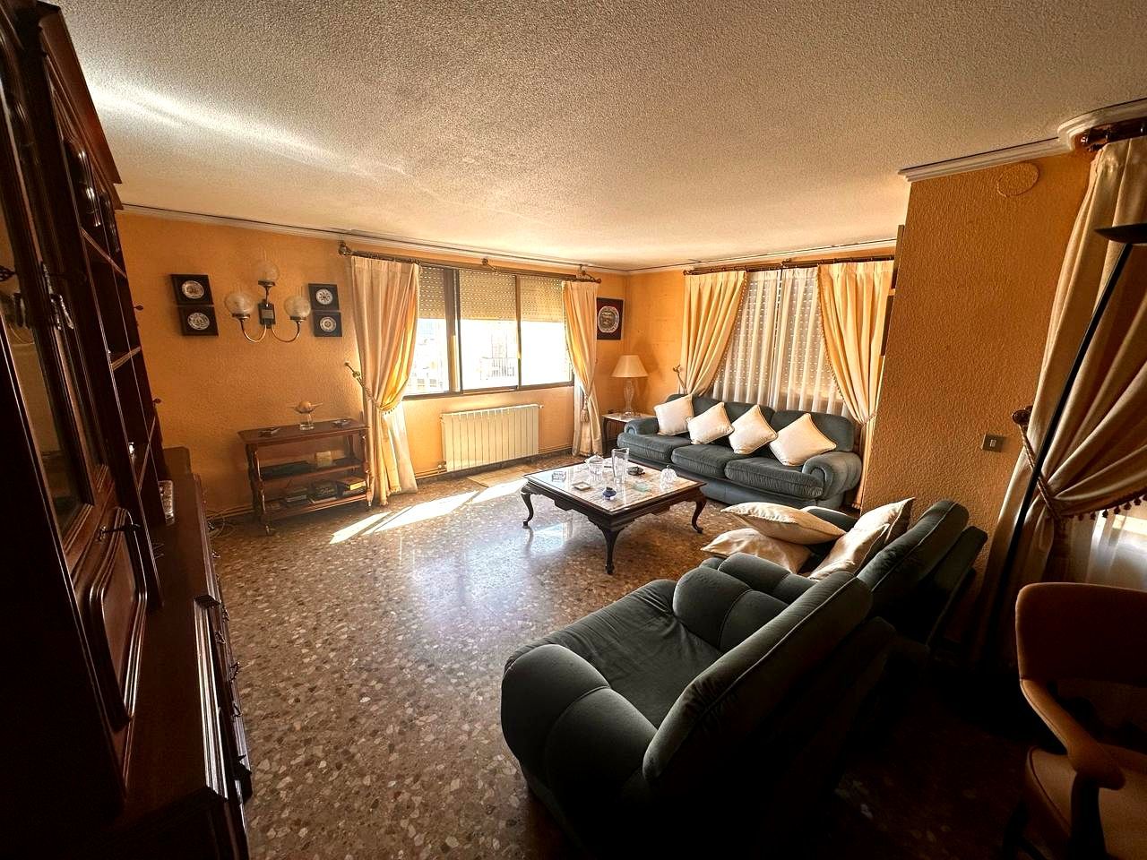 Sala d'estar de Pis en venda en L'Alcora amb Aire condicionat, Calefacció i Terrassa