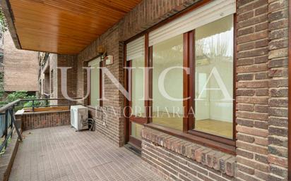 Exterior view of Flat for sale in  Madrid Capital  with Air Conditioner, Heating and Private garden