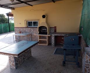 Terrassa de Finca rústica en venda en Dos Hermanas amb Jardí privat, Terrassa i Piscina