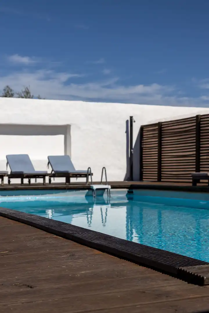 Piscina de Casa o xalet en venda en Sierra de Yeguas amb Terrassa i Balcó