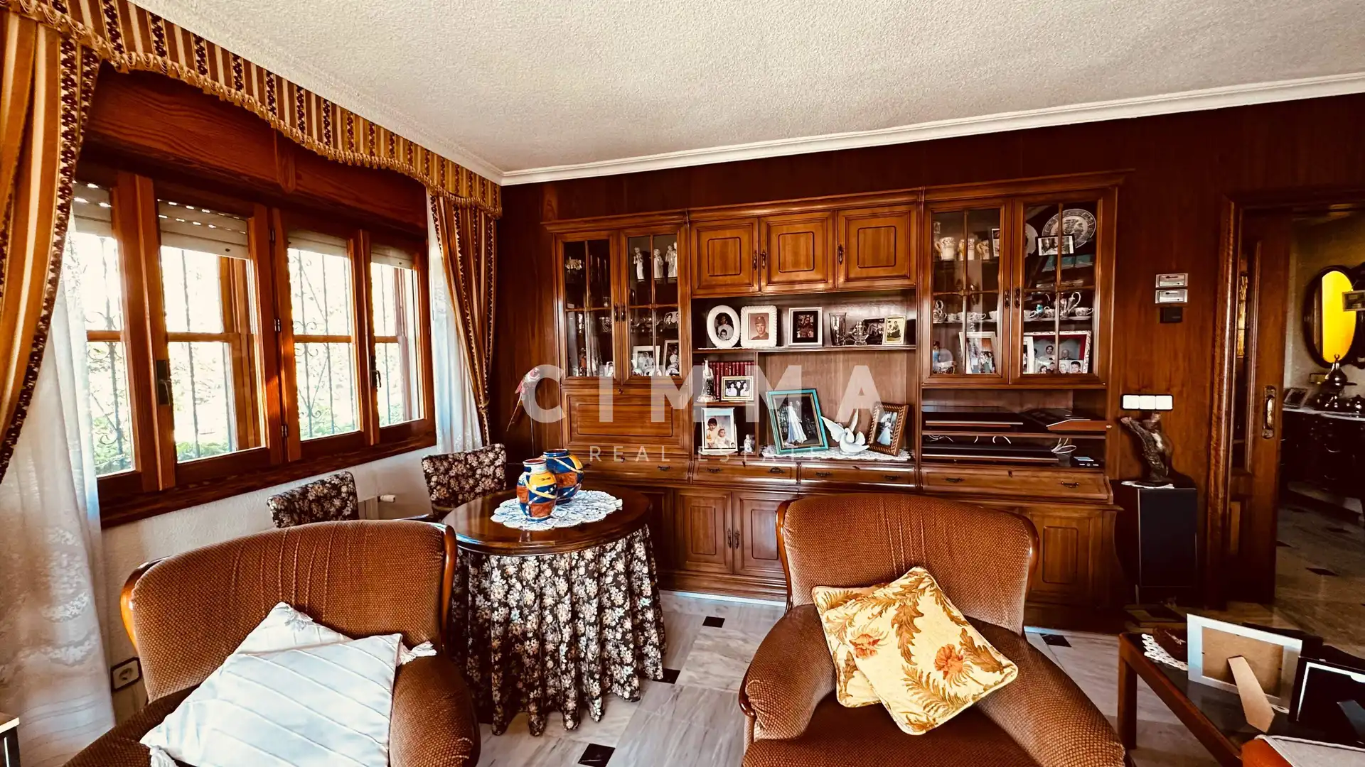 Sala de estar de Casa o chalet en venta en La Nucia con Aire acondicionado, Calefacción y Jardín privado