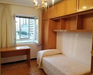 Dormitori de Apartament de lloguer en Burgos Capital amb Terrassa