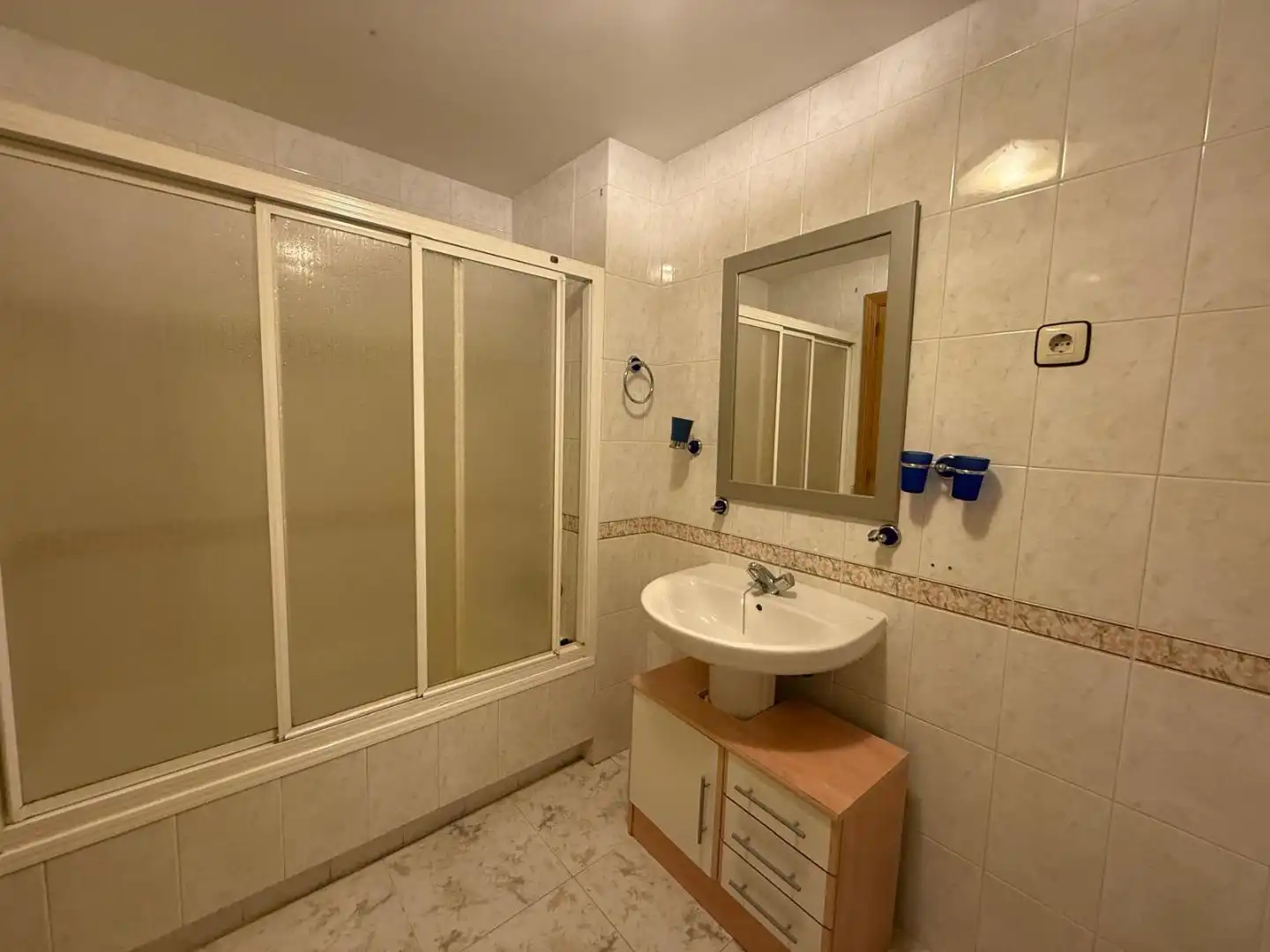 Bathroom of Flat for sale in Parla  with Terrace and Balcony