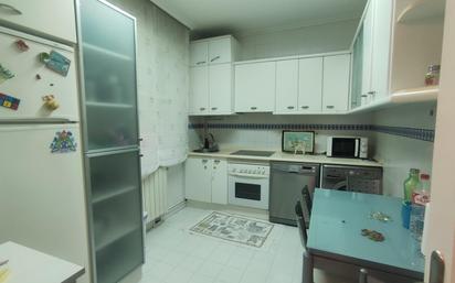 Kitchen of Flat to rent in Torrelavega 