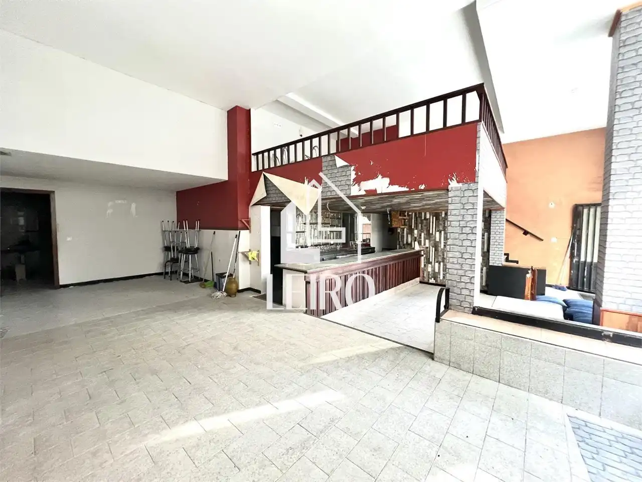 Local comercial en venda a Vilagarcía