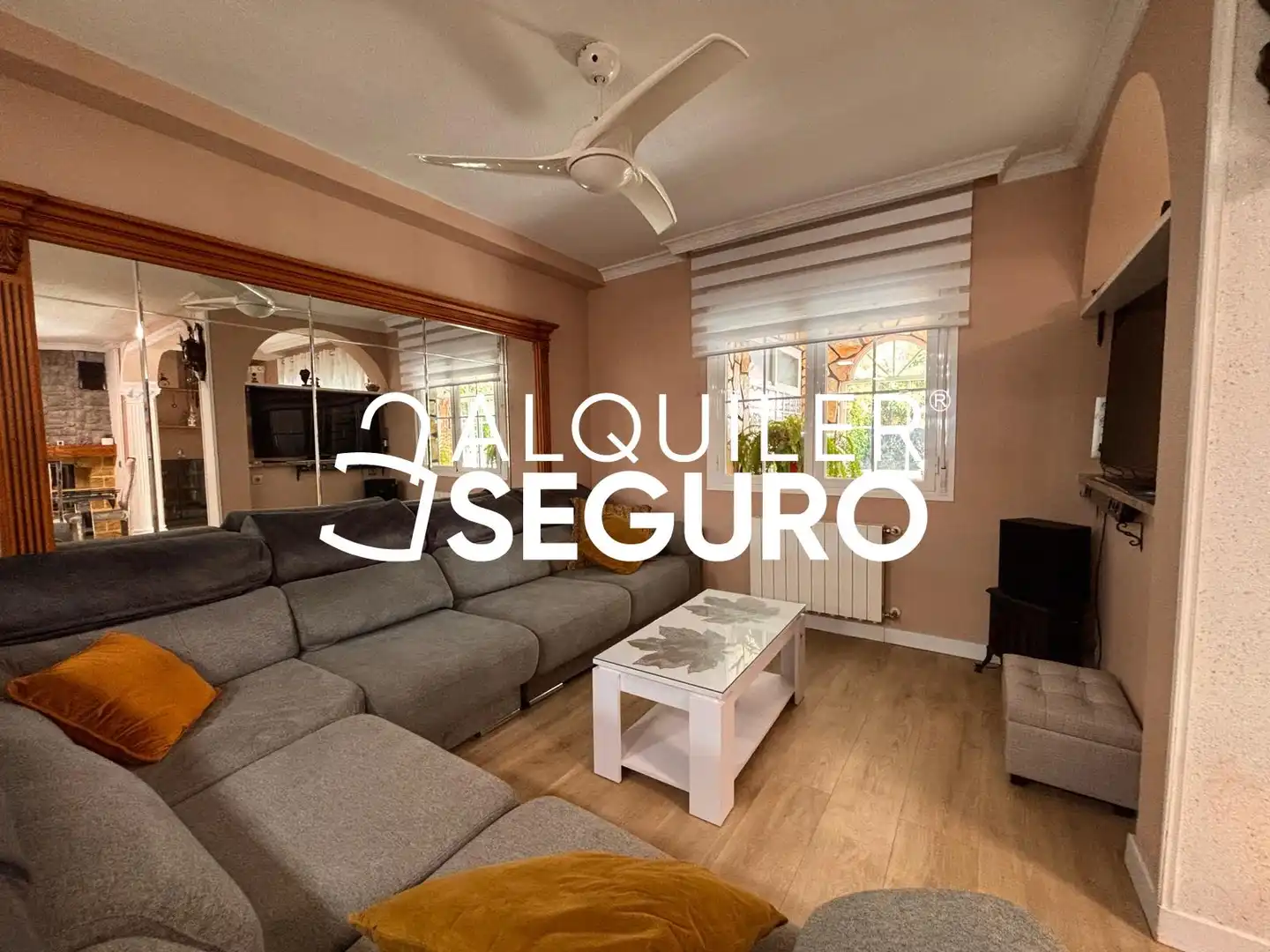 Sala d'estar de Casa o xalet de lloguer en Rivas-Vaciamadrid amb Aire condicionat, Calefacció i Terrassa