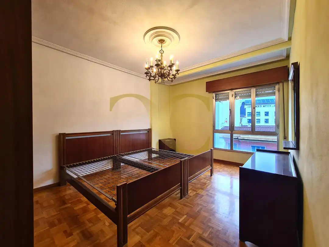 Habitación de Piso en venta en Oviedo  con Terraza