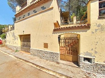 House with garden for sale in Piera