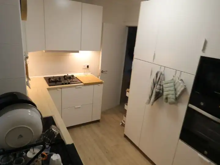 Küche von Wohnung zum Verkauf in Torrevieja mit Balkon