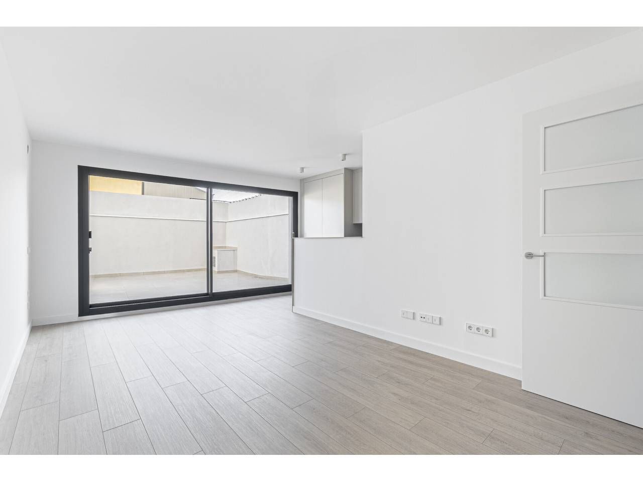 Duplex to rent in Calle Girona, Centre