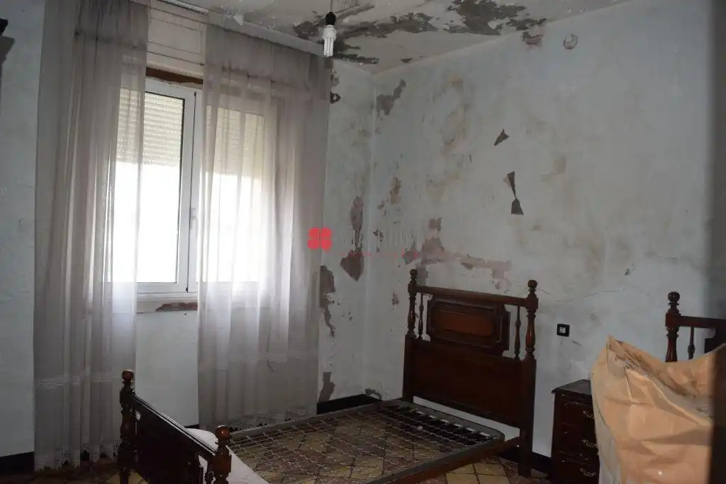 Habitación de Edificio en venta en A Estrada 