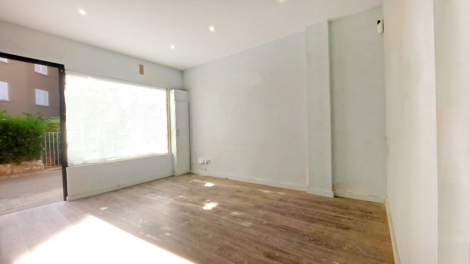 Dormitori de Local en venda en  Palma de Mallorca amb Parquet i Alarma