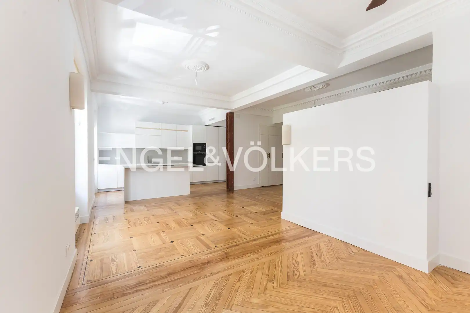 Wohnzimmer von Wohnung zur Miete in Madrid mit Klimaanlage, Heizung und Parkett