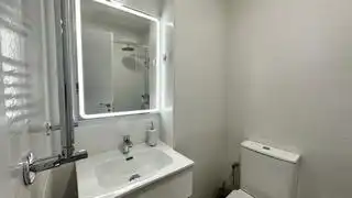 Bany de Apartament de lloguer en Villaviciosa de Odón amb Aire condicionat, Calefacció i Parquet