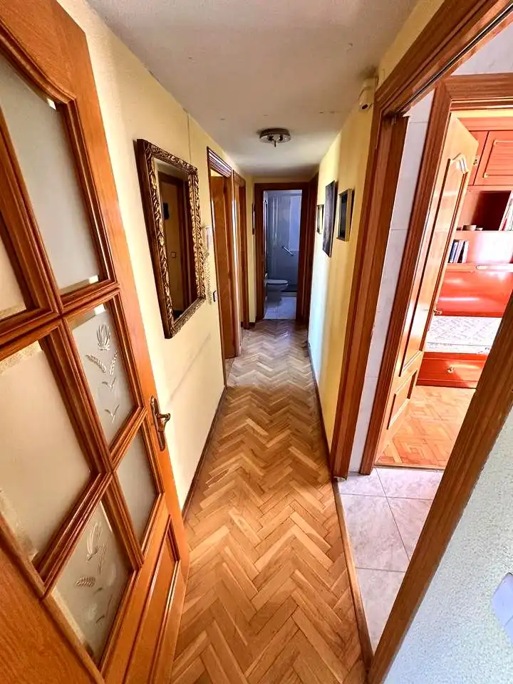 Piso en venta en Madrid con Calefacción, Terraza y Amueblado