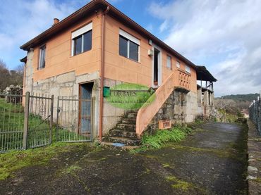 Casa con jardín en venta en Maside