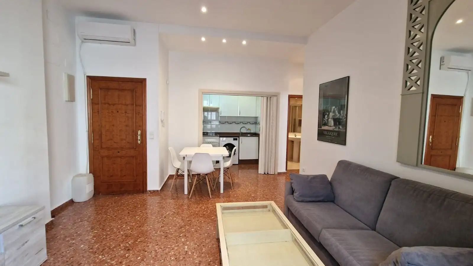Flat with terrace to rent in Calle VINATEA, imagen 6