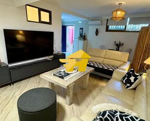 Living room of Flat to rent in Benalmádena  with Air Conditioner and Furnished
