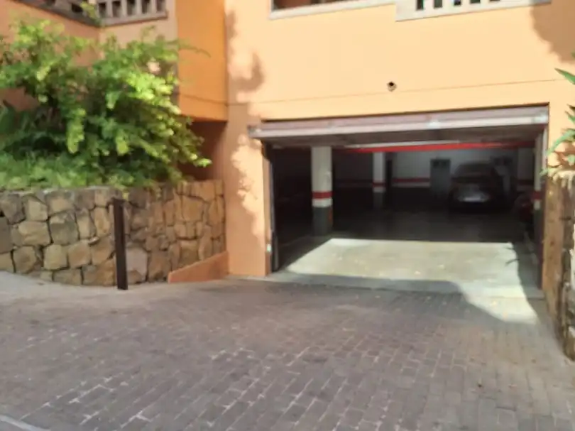 Parking of Garage for rent in Milla de Oro