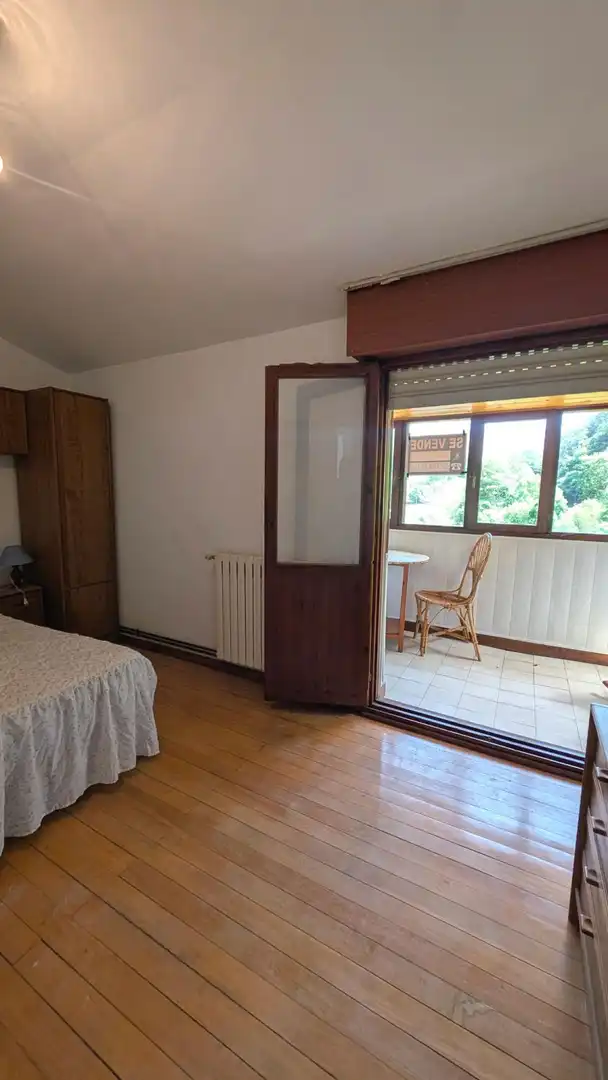 Schlafzimmer von Wohnung zum Verkauf in Vega de Pas mit Heizung, Abstellraum und Möbliert