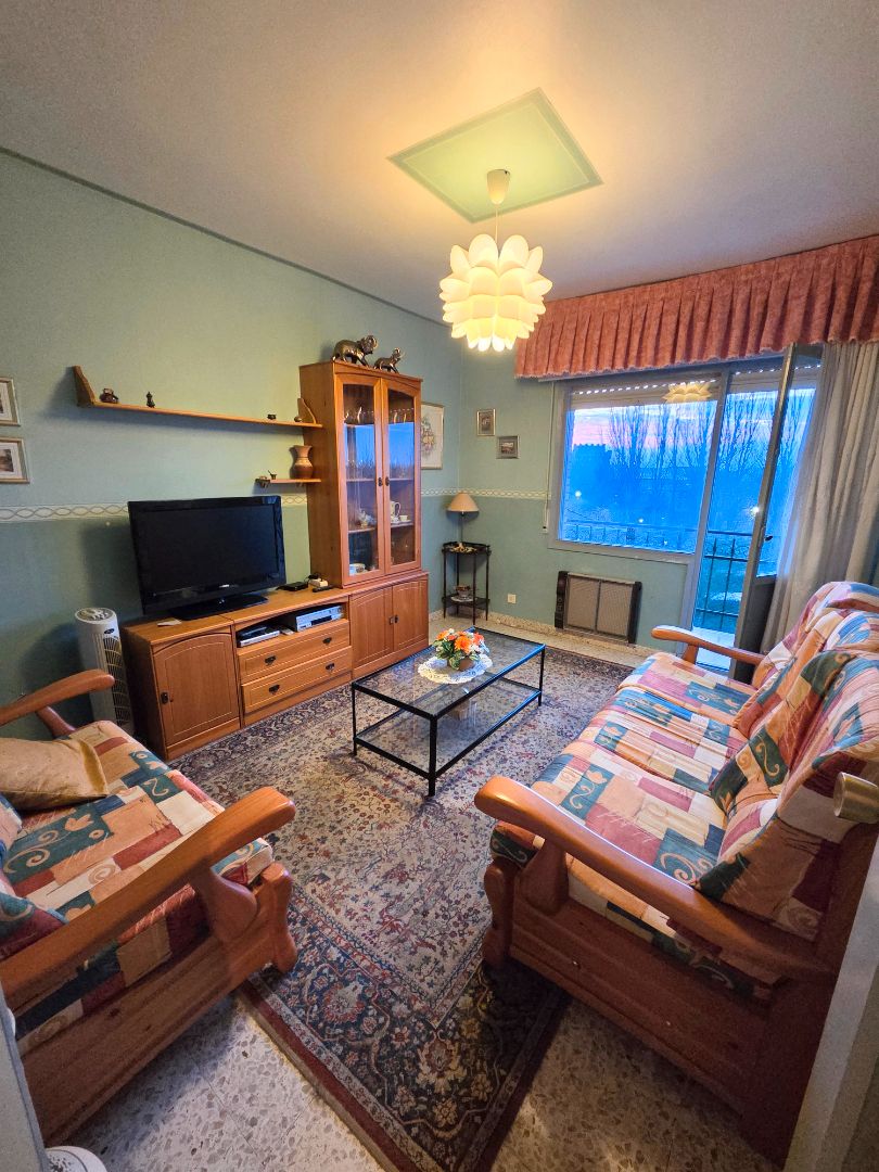 Piso de alquiler en Anguciana