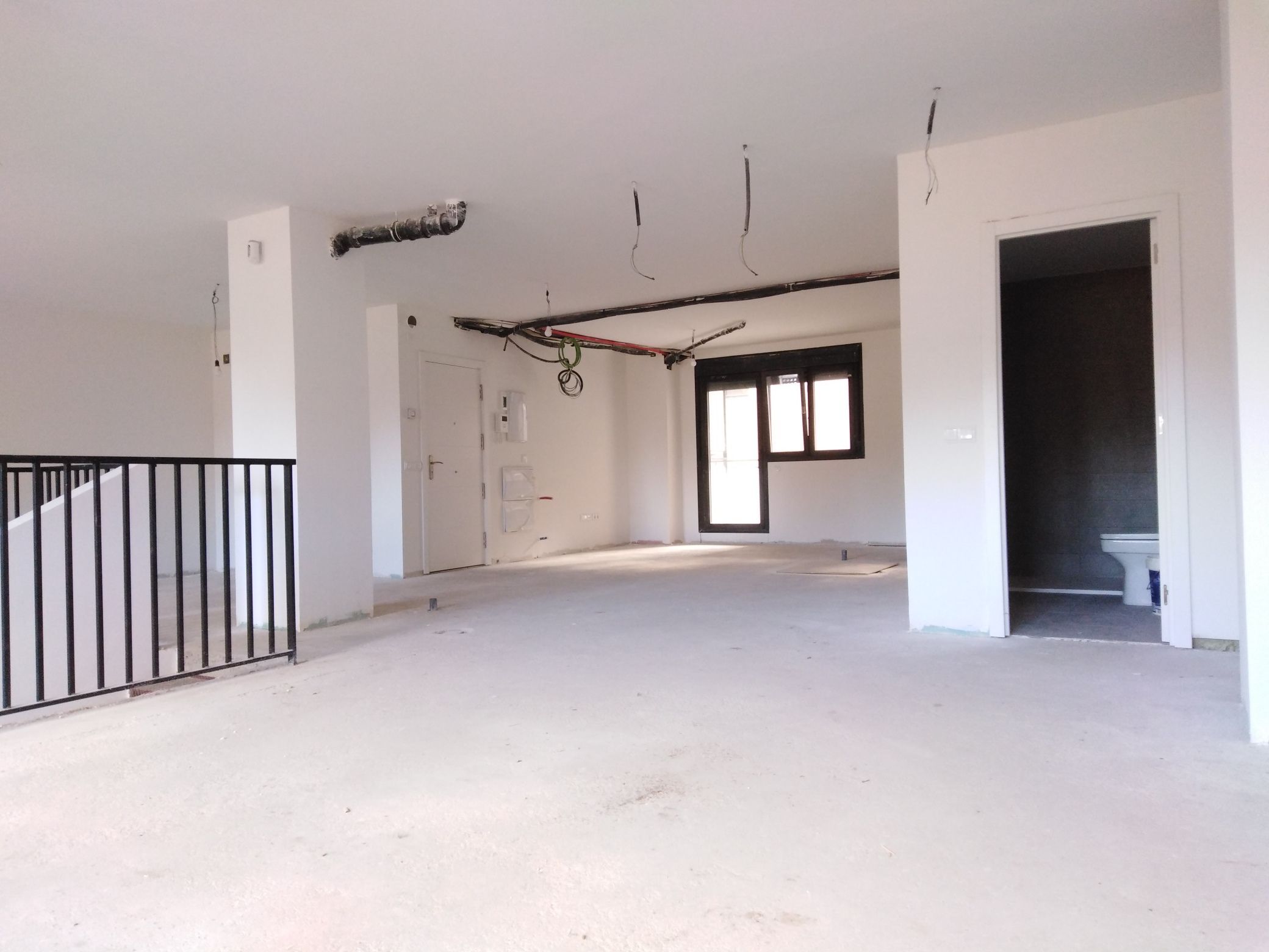 Office for sale in Alcalá de Henares  with Terrace