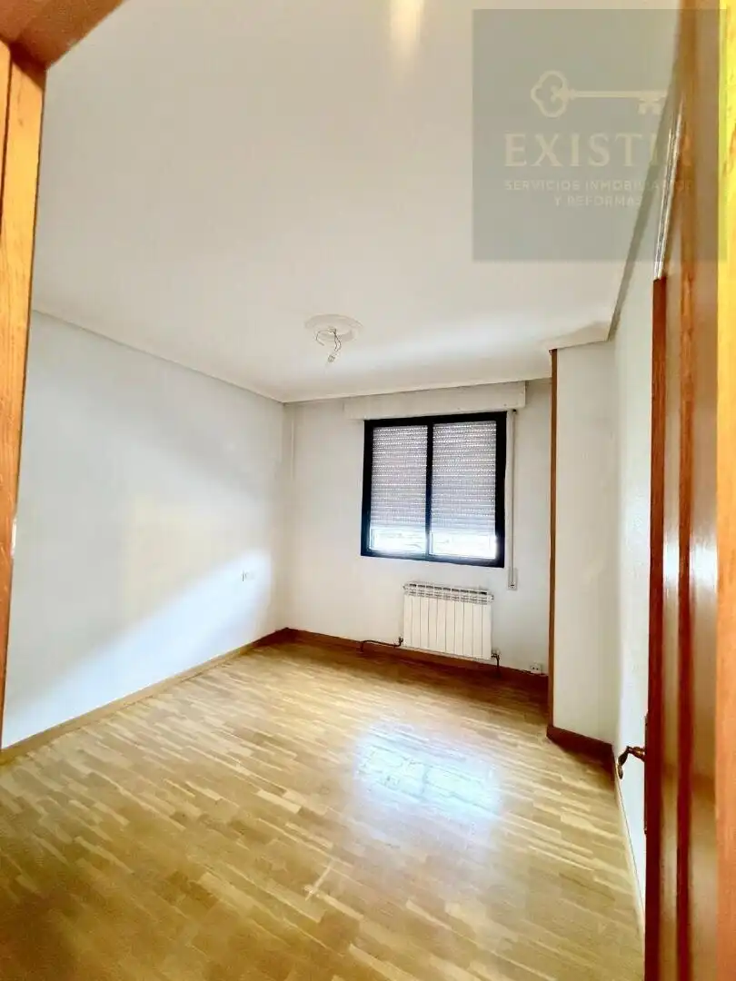 Piso en venta en Ave María