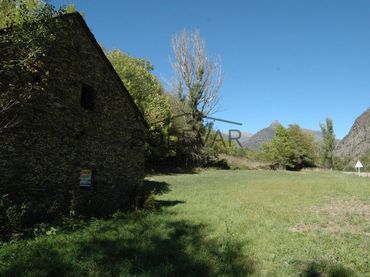 Casa rustica in vendita a Ribera de Cardós