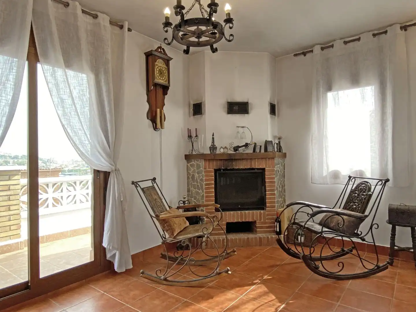 Sala de estar de Casa o chalet en venta en Sant Vicenç Dels Horts con Aire acondicionado, Terraza y Piscina