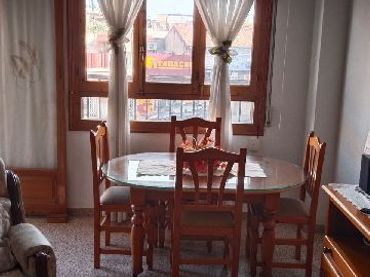 Pis amb balcó en venda a Almoradí