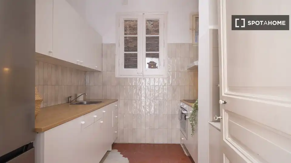 Kitchen of Flat for share in Barcelona  with Air Conditioner, Heating and Furnished