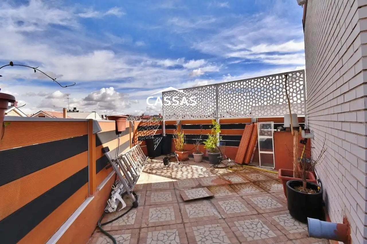 Casa adosada en venda a Calle baco, Fresnos I y II