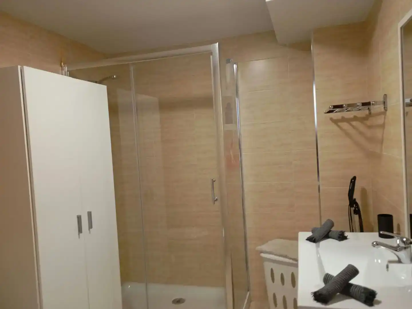Bany de Apartament en venda en Añón de Moncayo amb Aire condicionat, Parquet i Traster