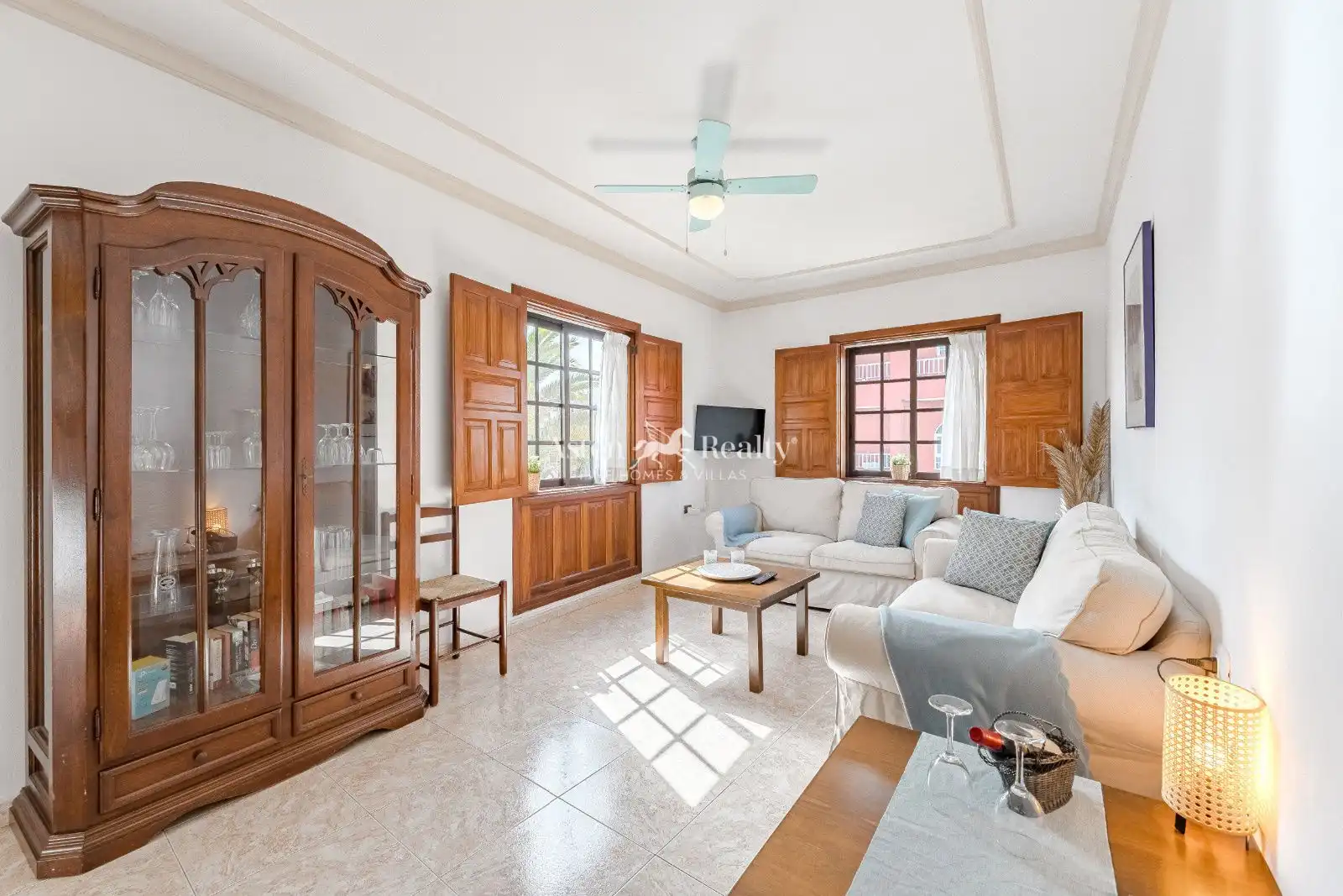 Sala de estar de Local en venta en Guía de Isora con Amueblado