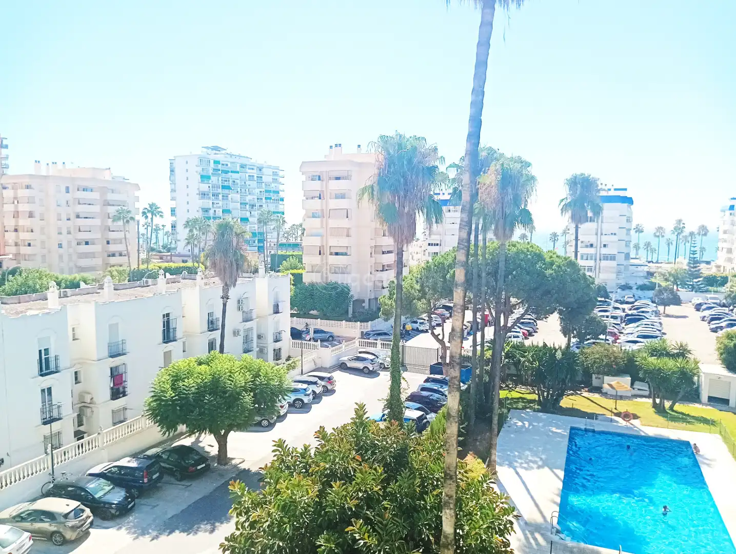 Vista exterior de Apartamento en venta en Benalmádena con Aire acondicionado, Amueblado y Horno