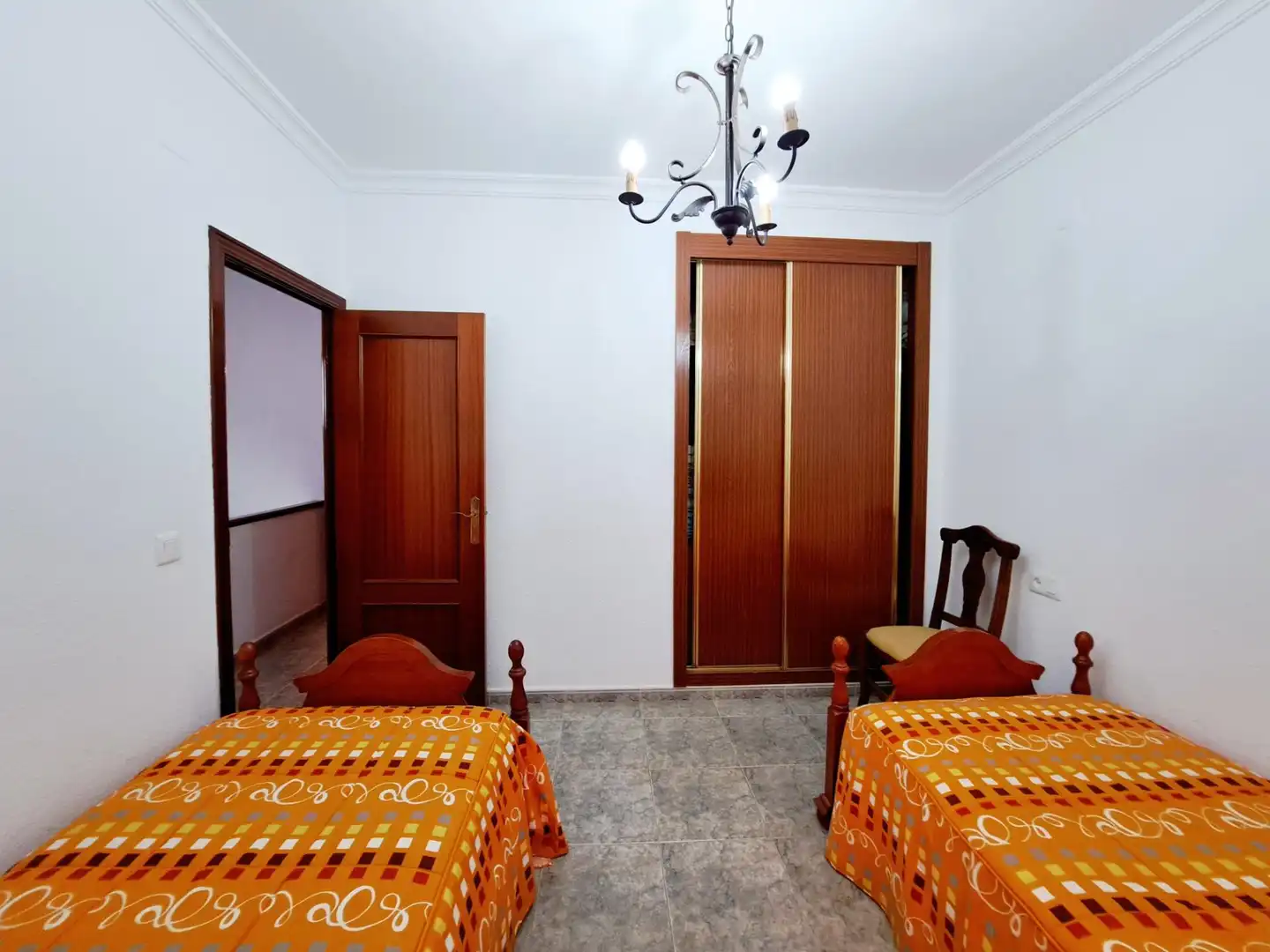 Einfamilien-Reihenhaus zum Verkauf in Calle 21400, Ayamonte ciudad
