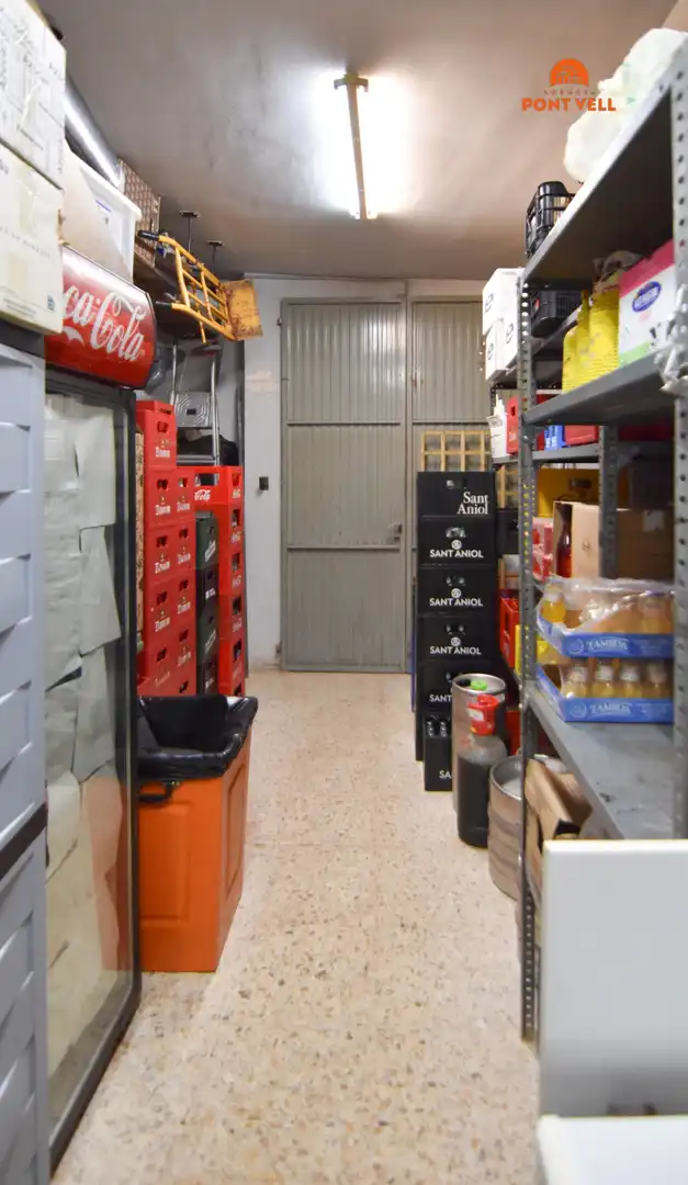Local commercial à vendre à La Bisbal d'Empordà, imagen 30