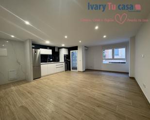 Sala d'estar de Pis en venda en Castellón de la Plana / Castelló de la Plana amb Aire condicionat, Parquet i Forn