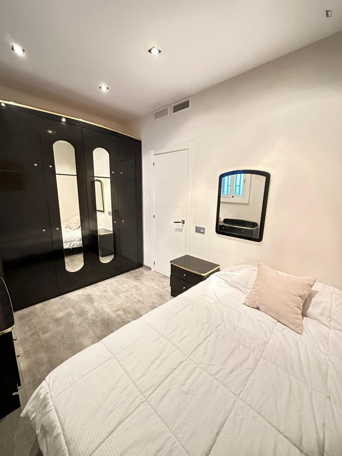 Apartment to share in Vilapicina i la Torre Llobeta