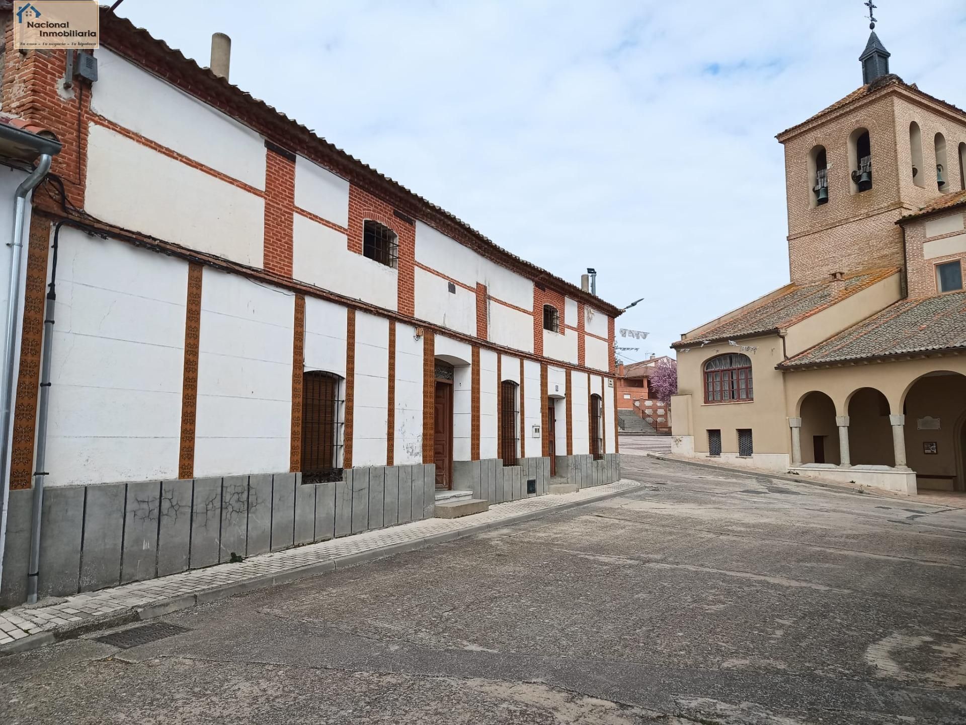 Exterior view of House or chalet for sale in Fuente de Santa Cruz  with Heating, Private garden and Storage room