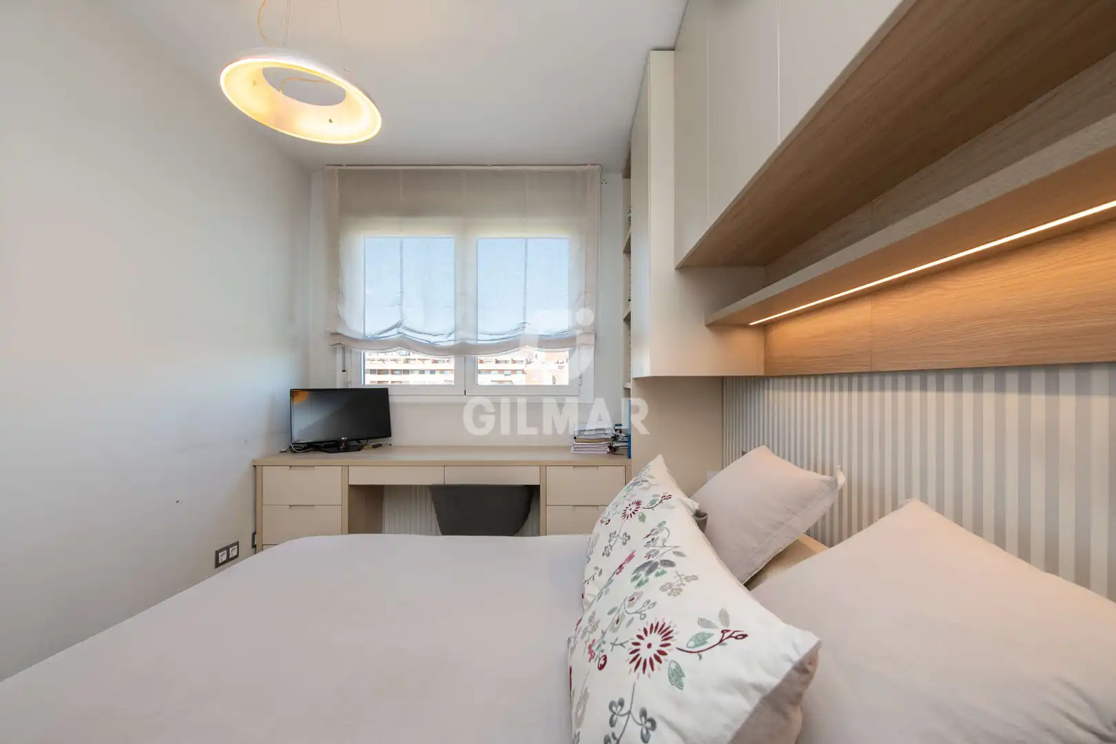 Bedroom of Flat for sale in Madrid  with Heating, Private garden and Storage room