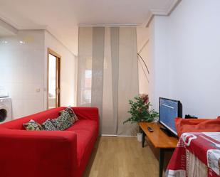 Living room of Study to share in  Madrid Capital  with Air Conditioner and Terrace