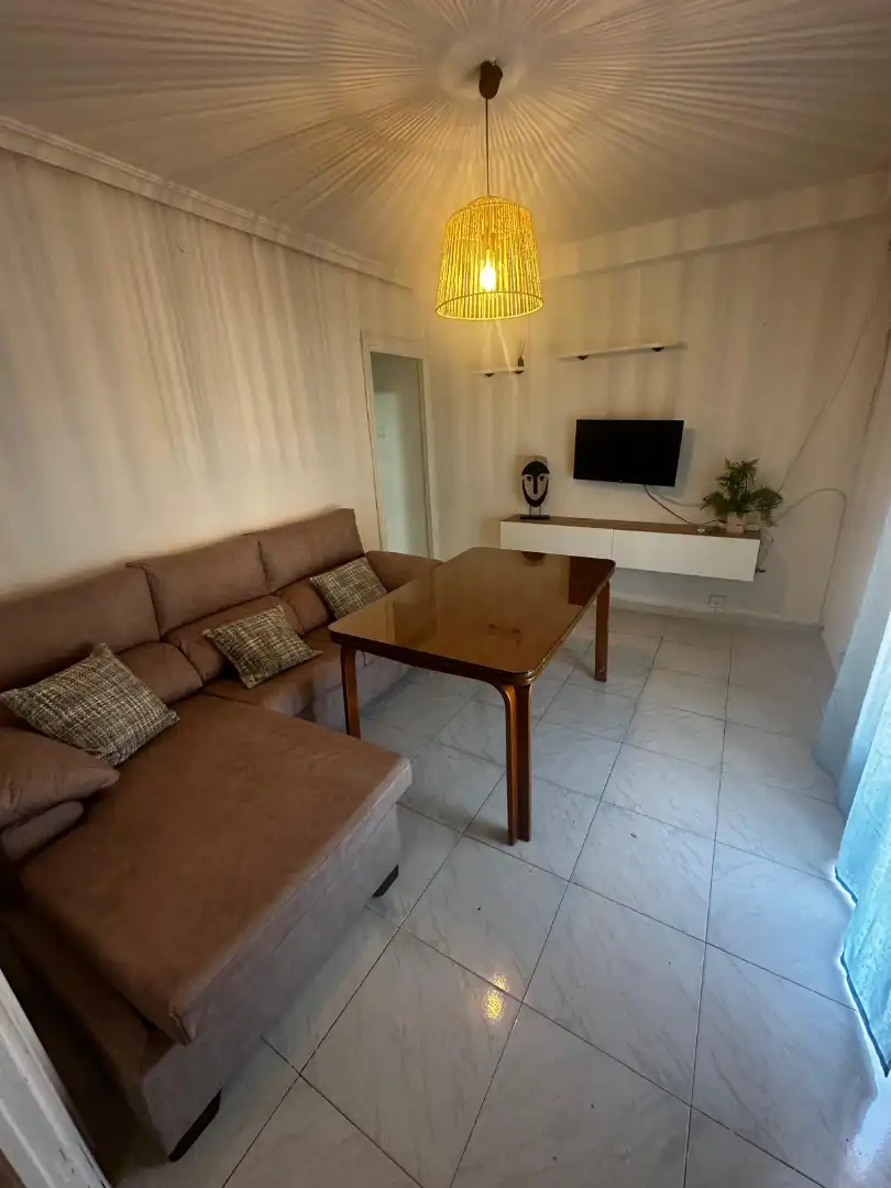 Sala d'estar de Pis en venda en Jaén amb Aire condicionat, Moblat i Balcó