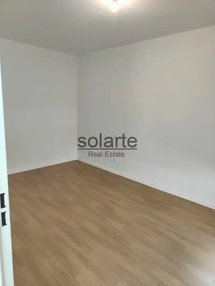 Appartamento con ascensore in vendita a calle dels Ferrocarrils Catalans, imagen 4