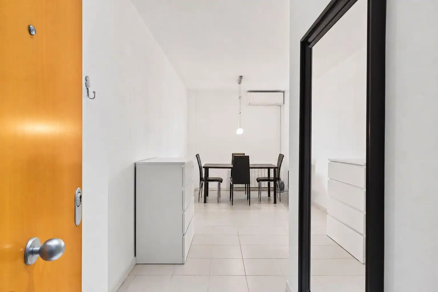 Wohnung zum Verkauf in Terrassa mit Klimaanlage und Heizung