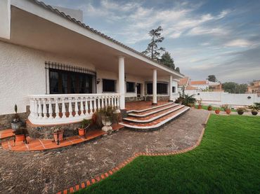 Haus mit Pool zum Verkauf in Churriana