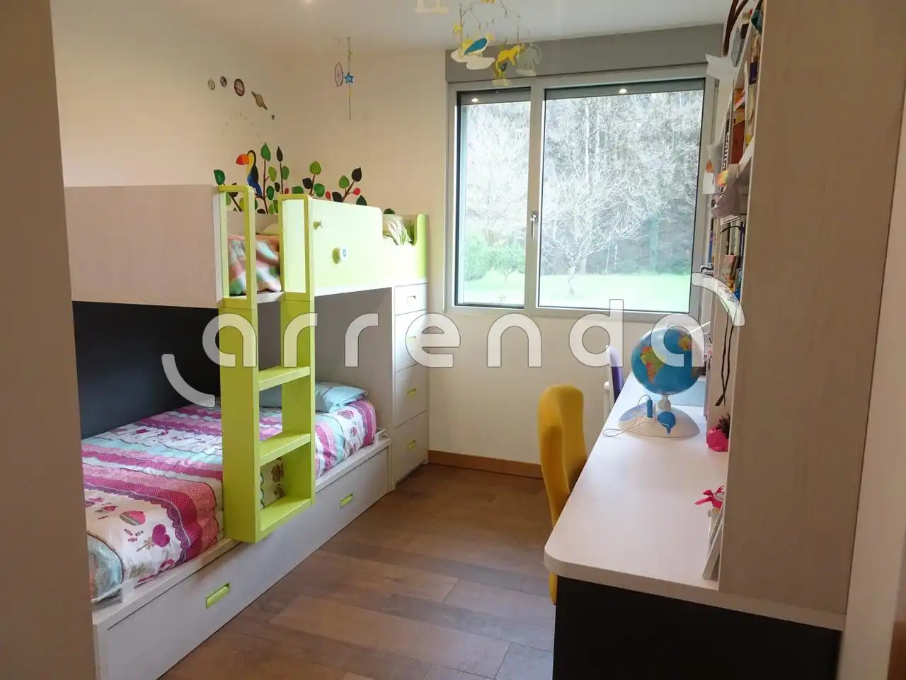 Dormitori de Casa o xalet de lloguer en Piélagos amb Jardí privat, Piscina i Moblat