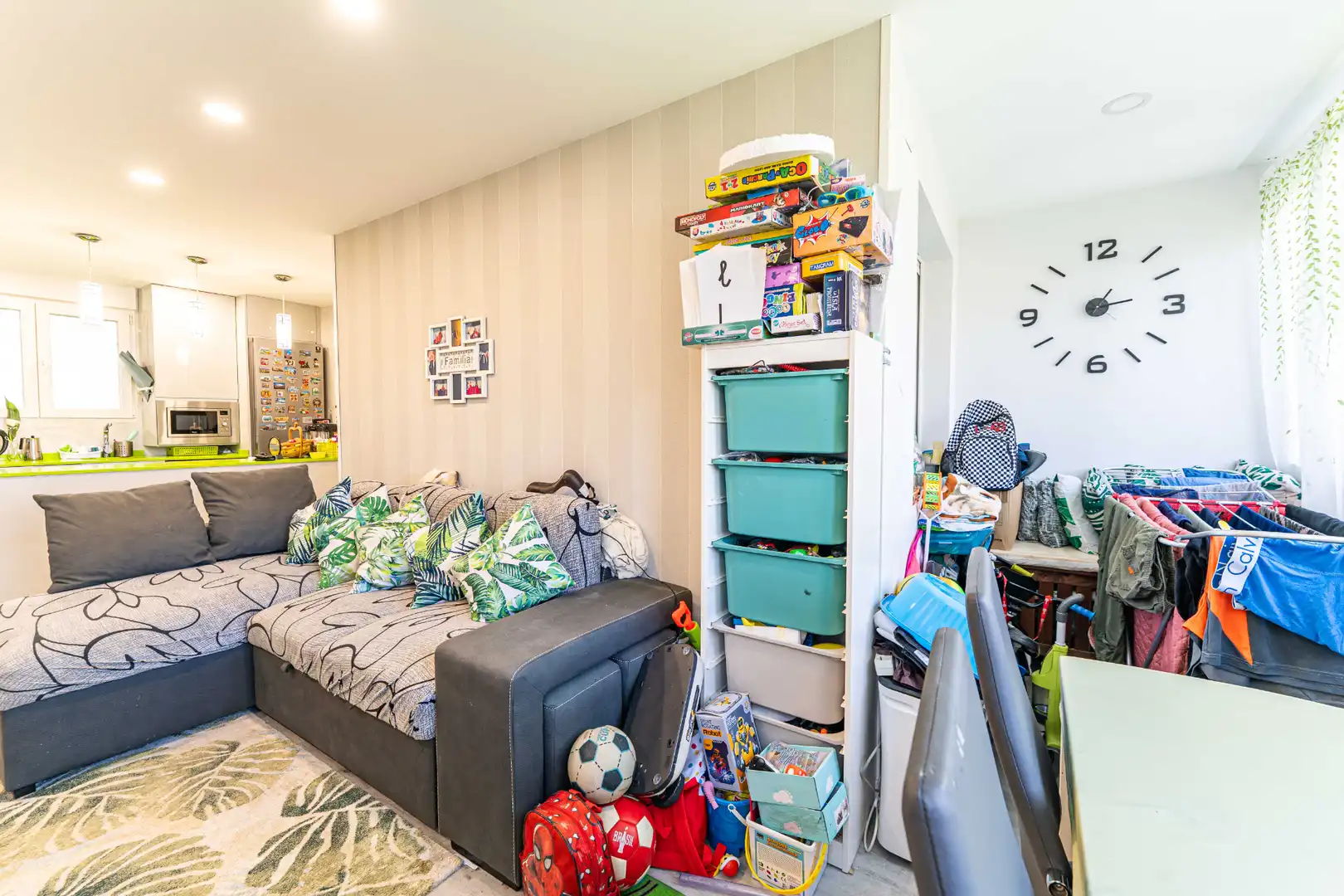 Sala de estar de Piso en venta en Collado Villalba con Calefacción, Amueblado y Piscina comunitaria